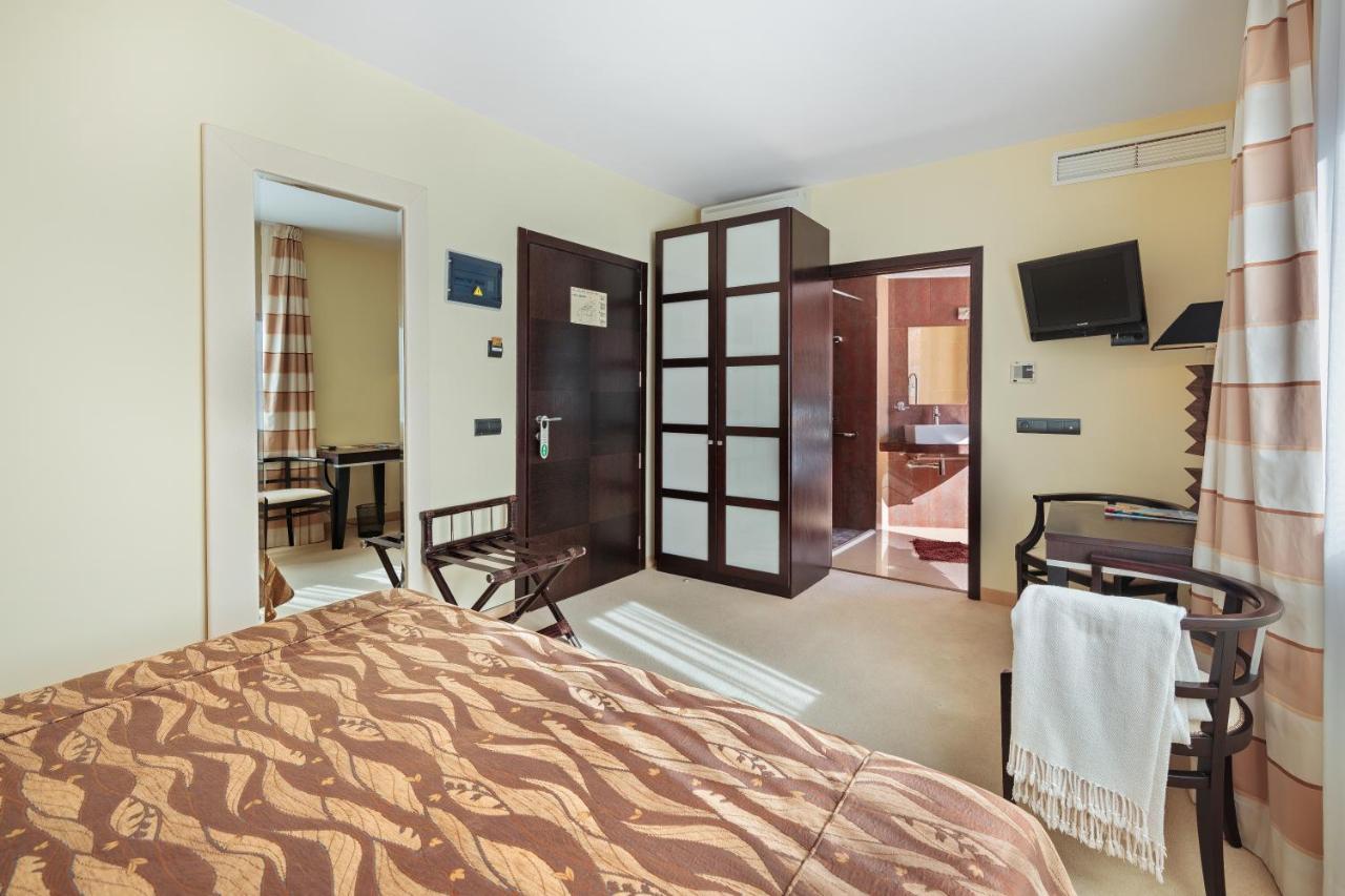 Hotel San Miguel Mahon  Ngoại thất bức ảnh